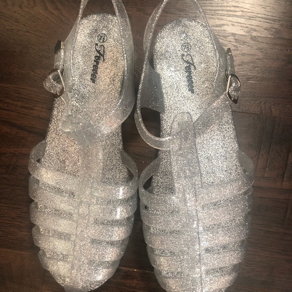 no brand Shoes - Silver sparkle jelly sandals size 7.5